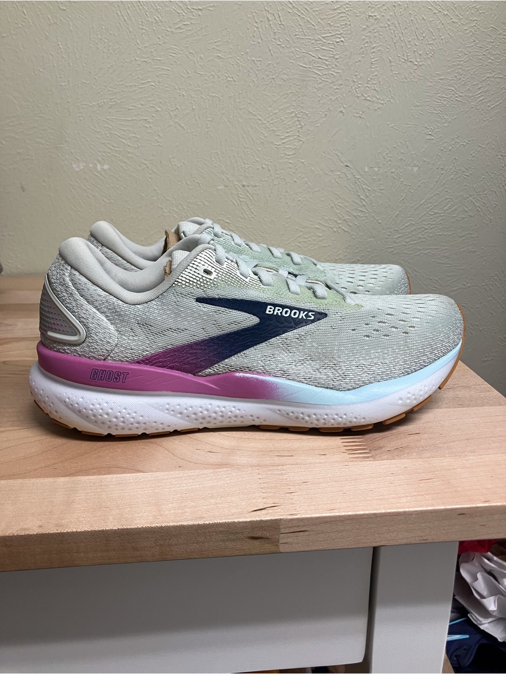 Brooks Women's Ghost Running Shoes in Light Gray with Pink and Navy Accents